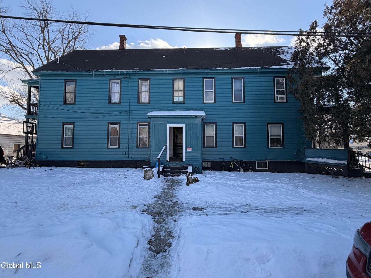 253 Forest Avenue - Photo 1