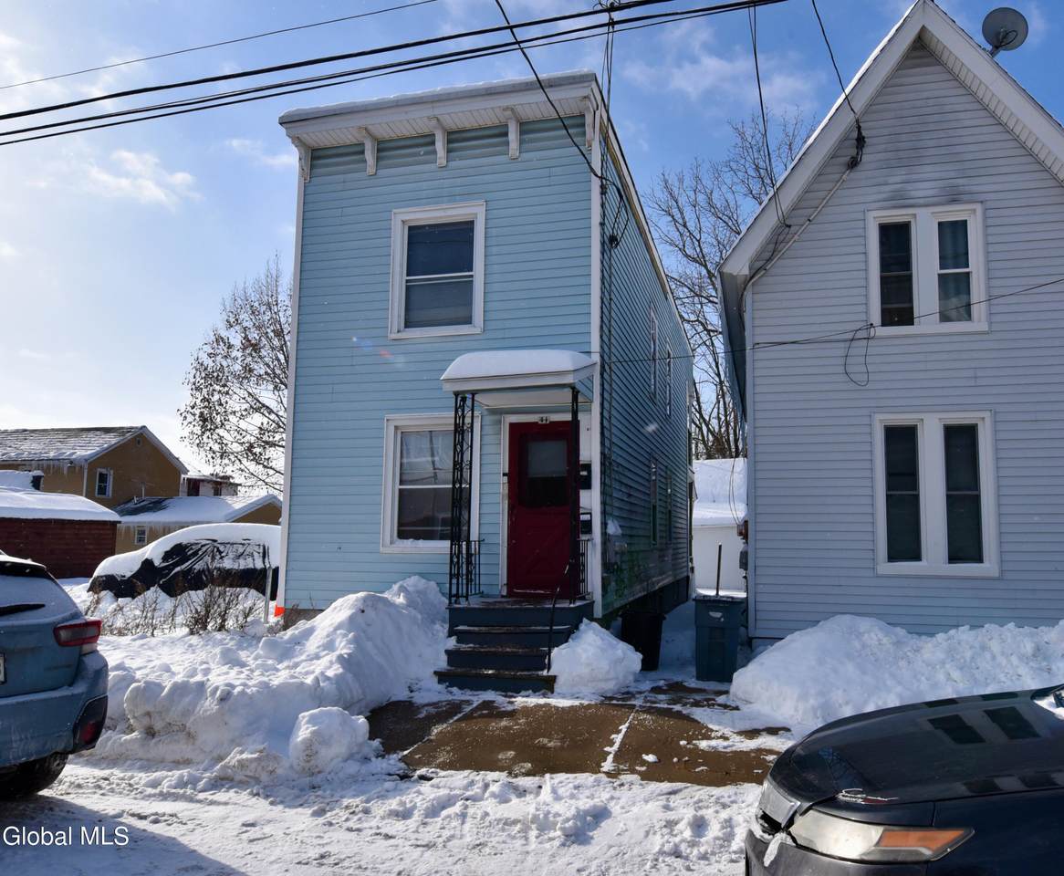 4 1/2 Hibbard Street - Photo 1