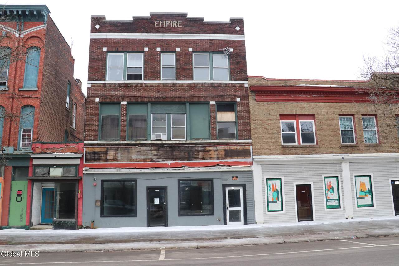 137 Main Street - Photo 1