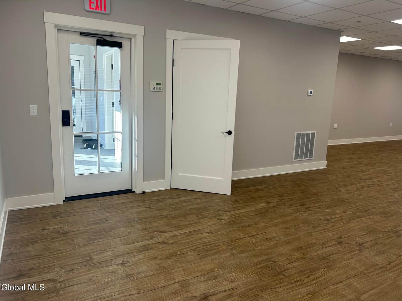 120 Montcalm Street - Photo 1