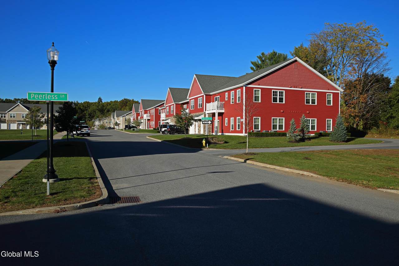 60 Weibel Avenue - Photo 1