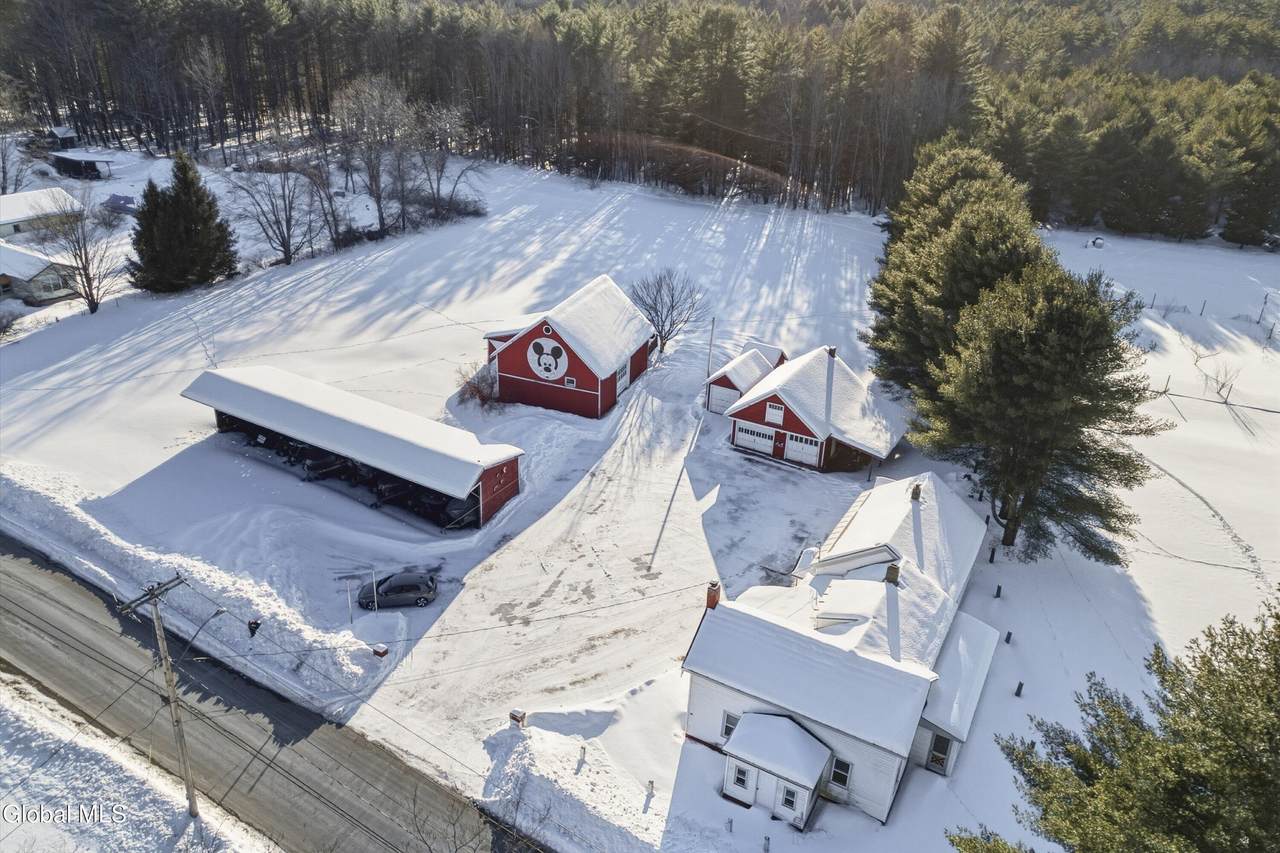 122 Houseman Street - Photo 1