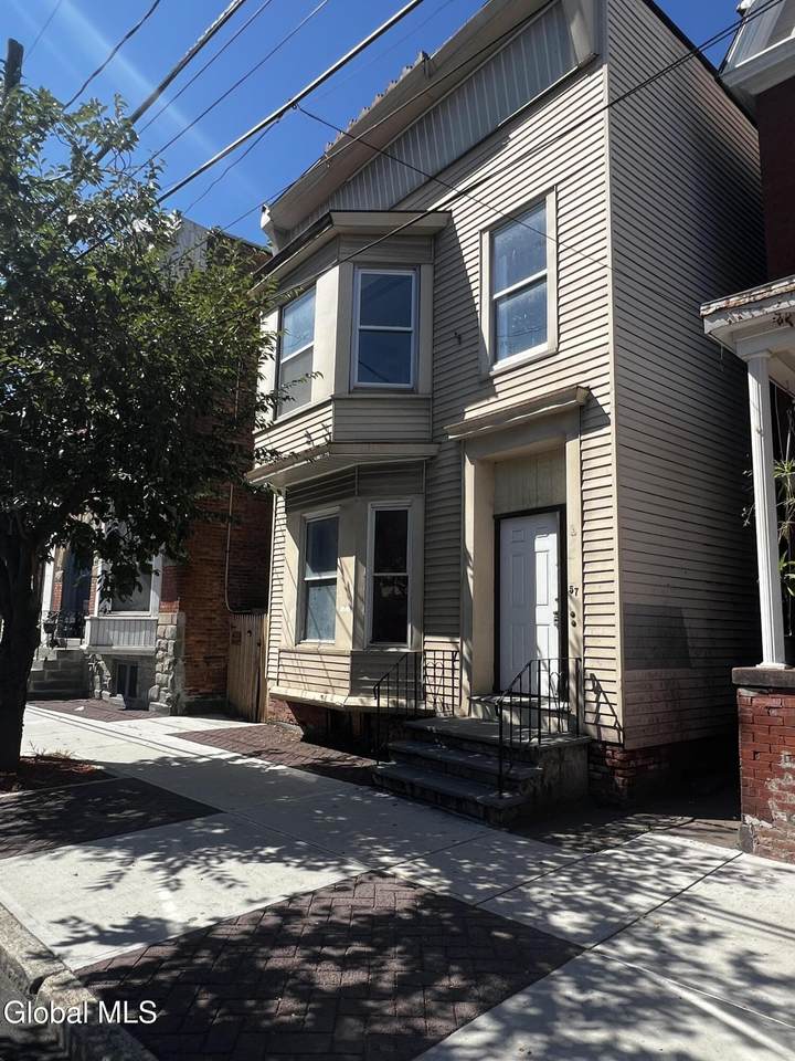 57 5th Avenue - Photo 1