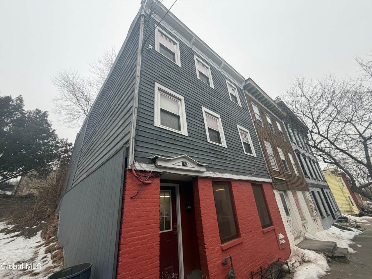 143 Clinton Street - Photo 1