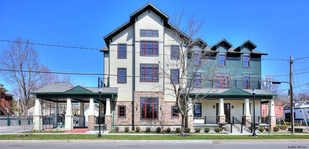 25 Lawrence Street - Photo 1
