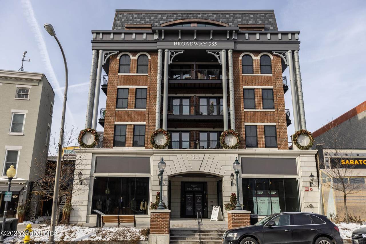 385 Broadway - Photo 1
