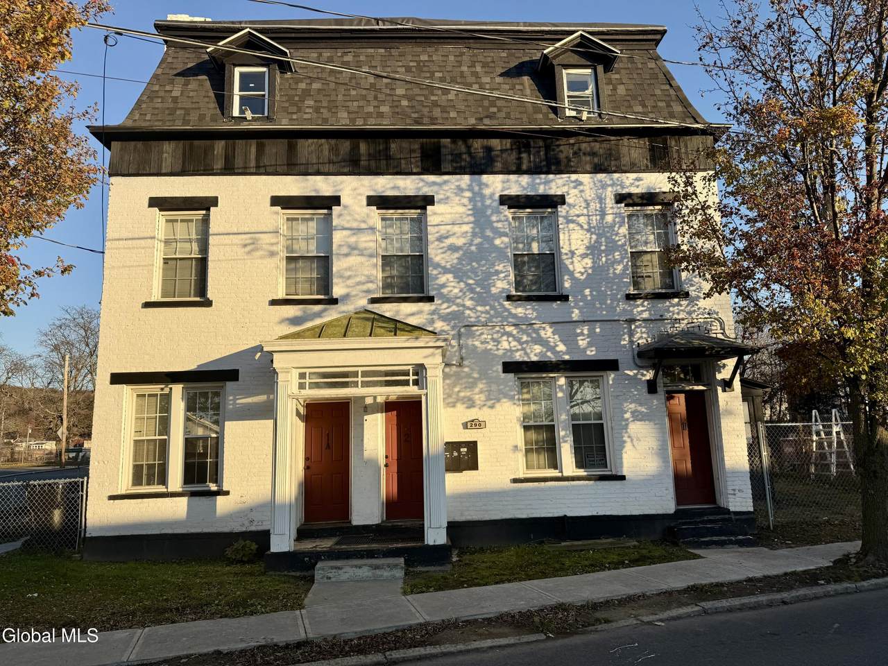 290 2nd Avenue - Photo 1