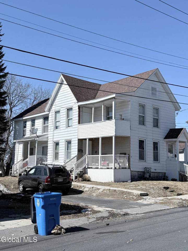 87 Yale Street - Photo 1
