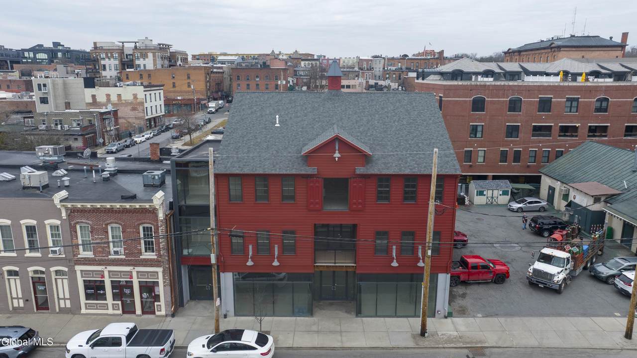 79 Henry Street - Photo 1