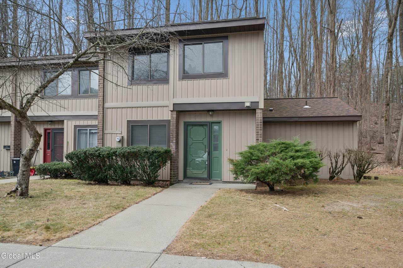 82 Crestwood Terrace - Photo 1