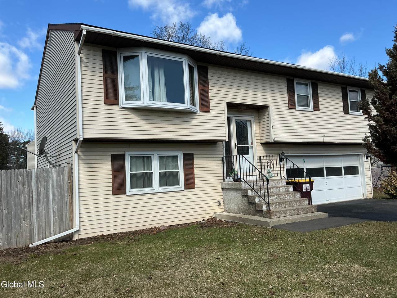 2 Dyer Drive - Photo 1