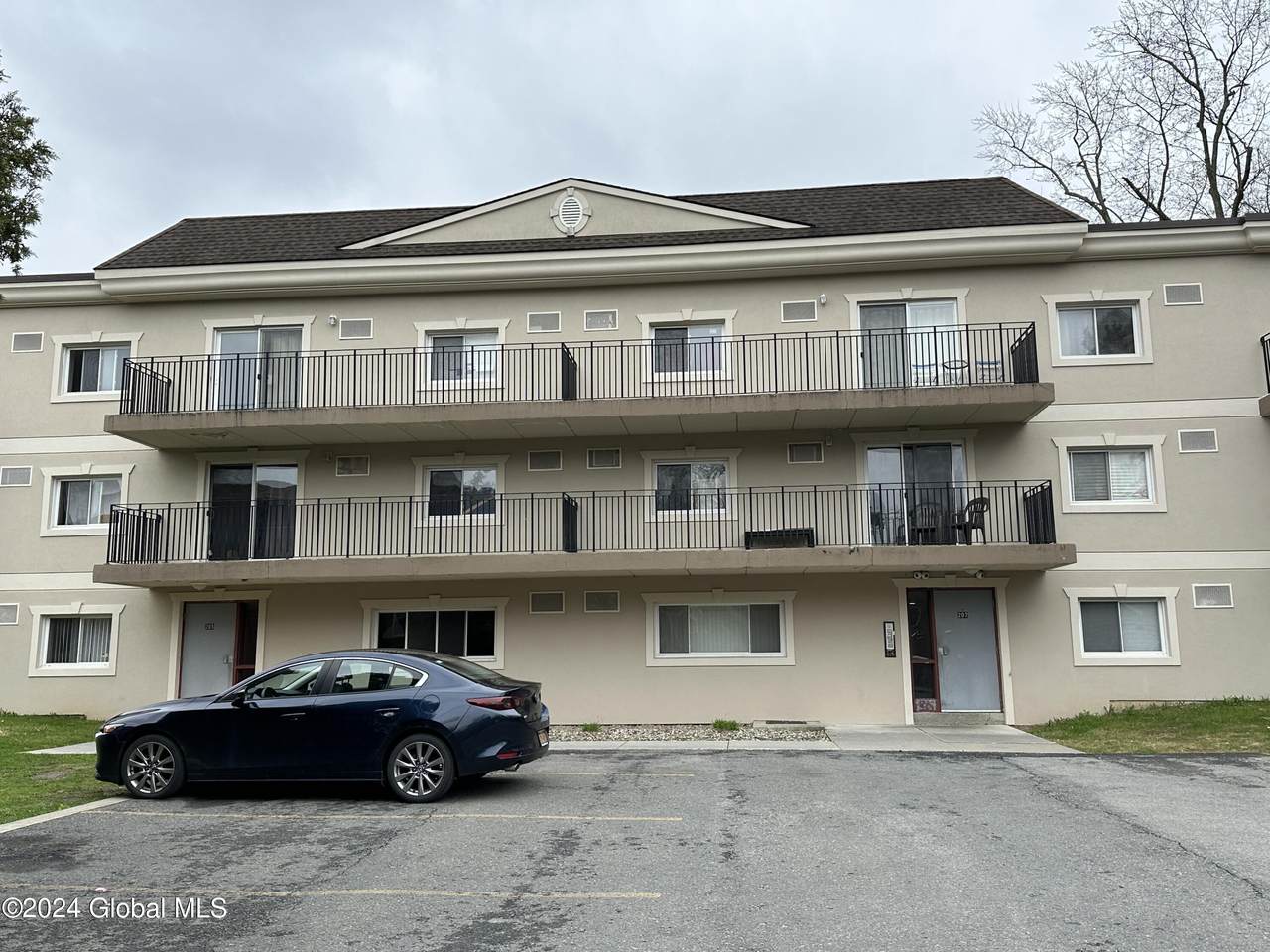 205 Allen Street - Photo 1