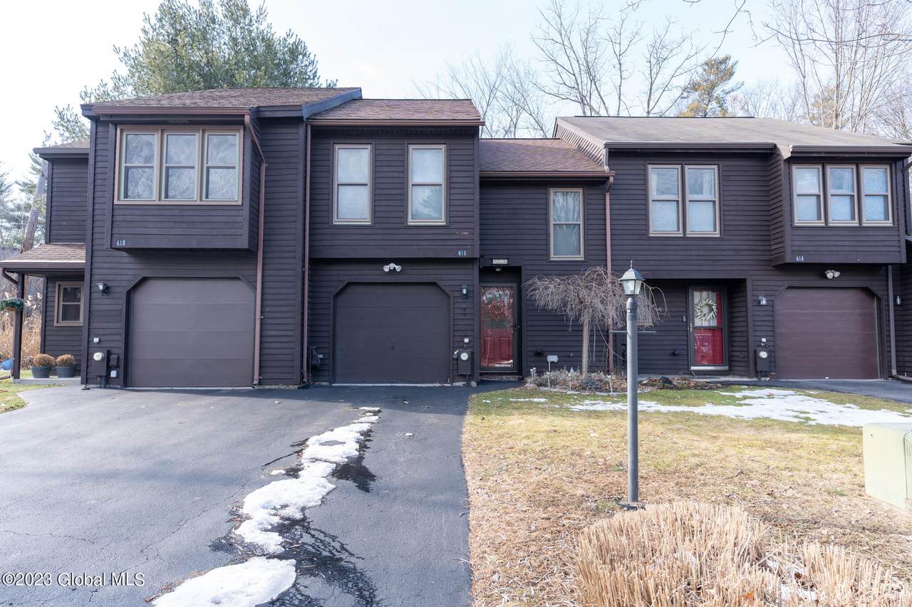 416 Greenhill Court - Photo 1