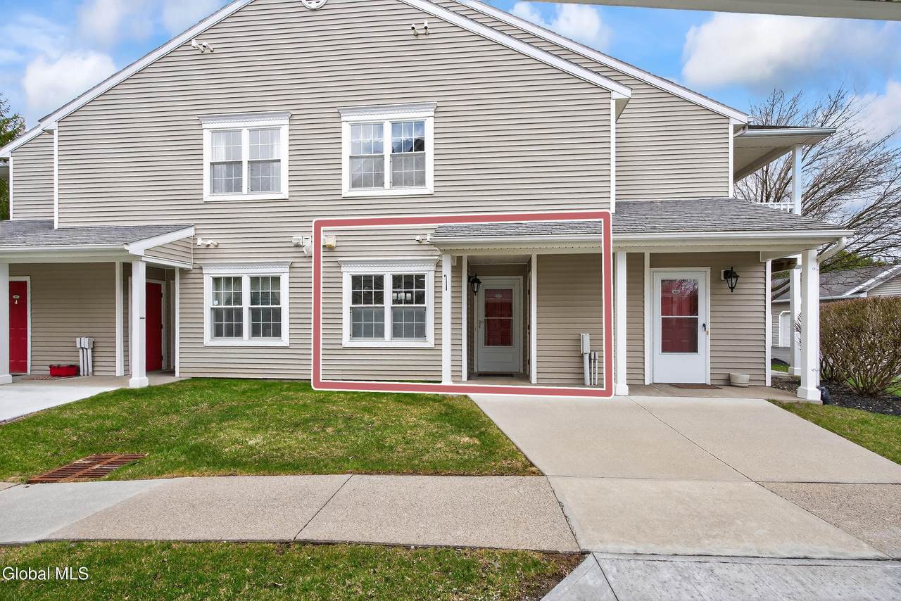 102 Evergreen Place - Photo 1