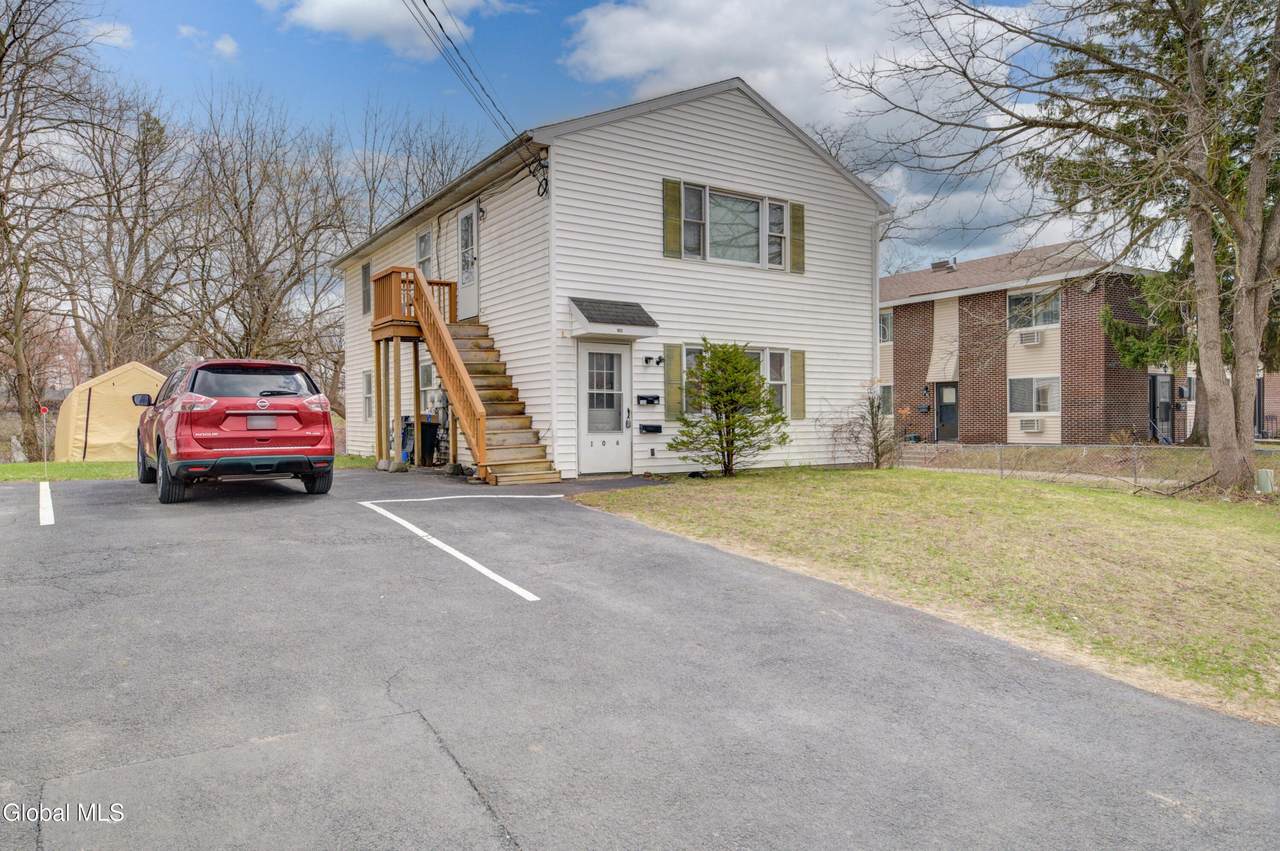 106 Frank Street - Photo 1