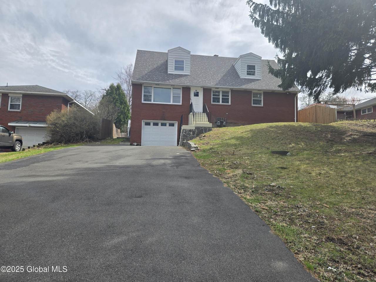 86 Hackett Blvd Boulevard - Photo 1