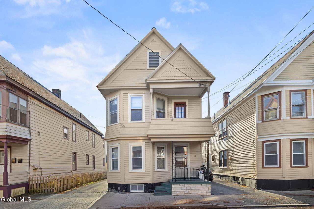 19 Ingersoll Avenue - Photo 1