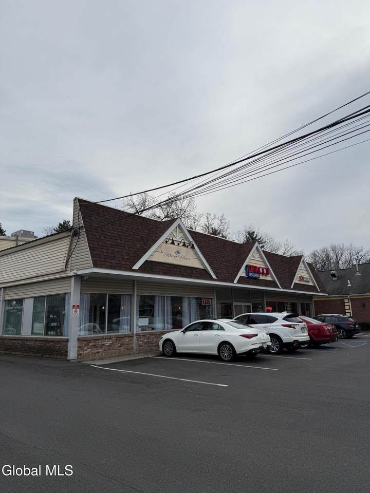 266 Delaware Avenue - Photo 1