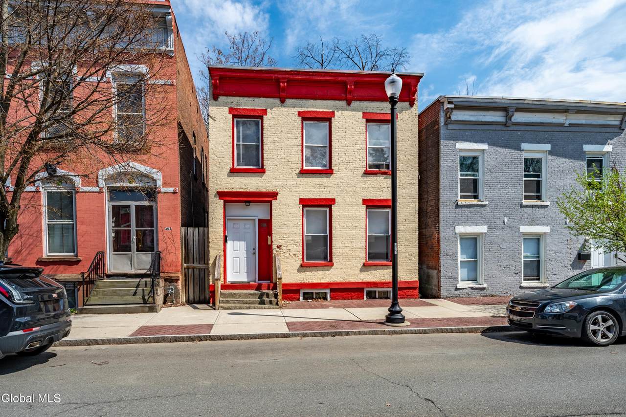 304 2nd Street - Photo 1
