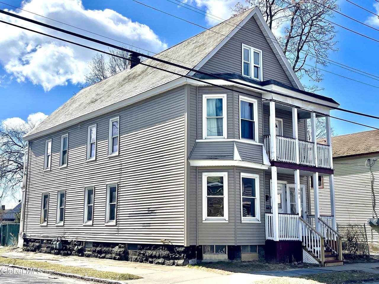 501 Paige Street - Photo 1
