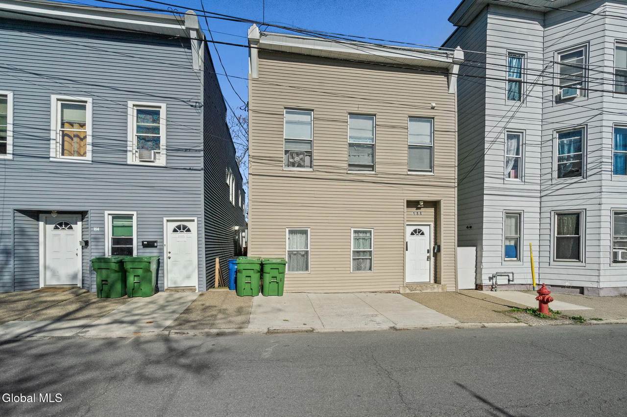 186 Main Street - Photo 1