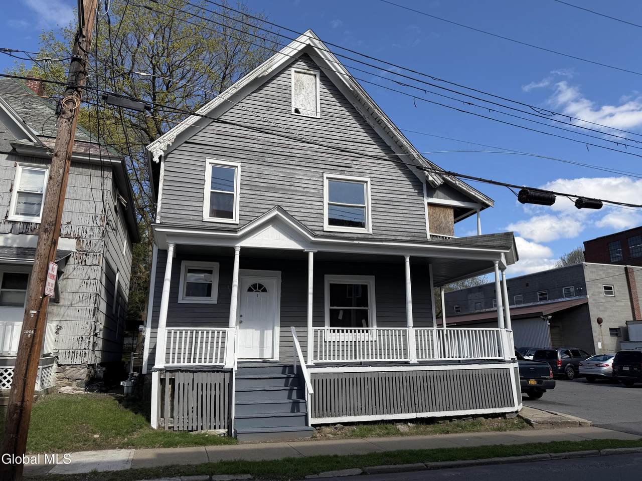 7 Division Street - Photo 1
