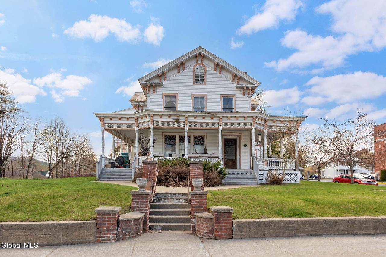 3847 Main Street - Photo 1
