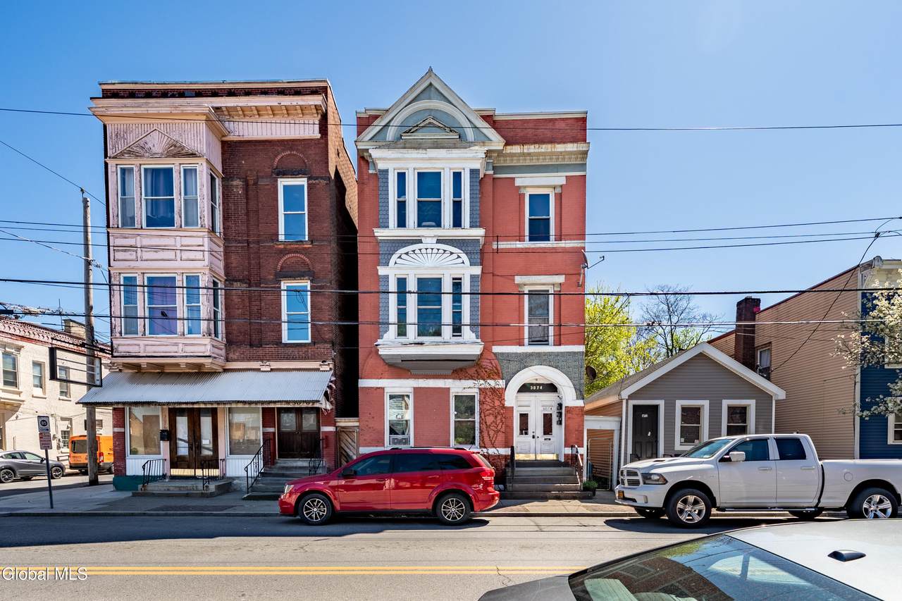3074 6th Avenue - Photo 1