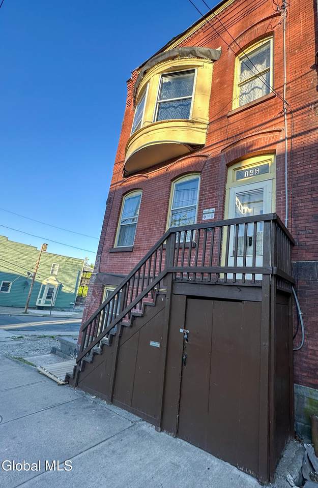 146 Lark Street - Photo 1