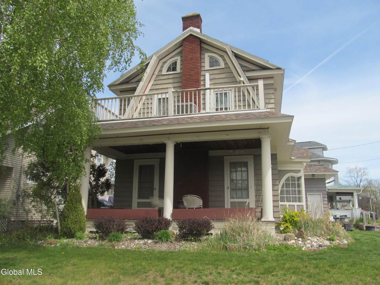 1103 Earl Avenue - Photo 1