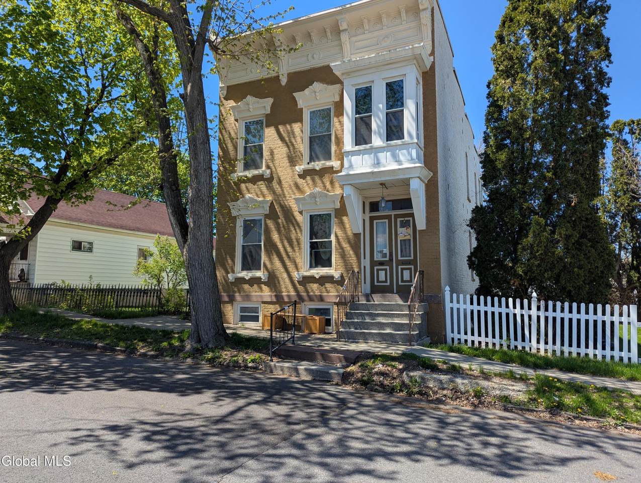 1153 7th Avenue - Photo 1