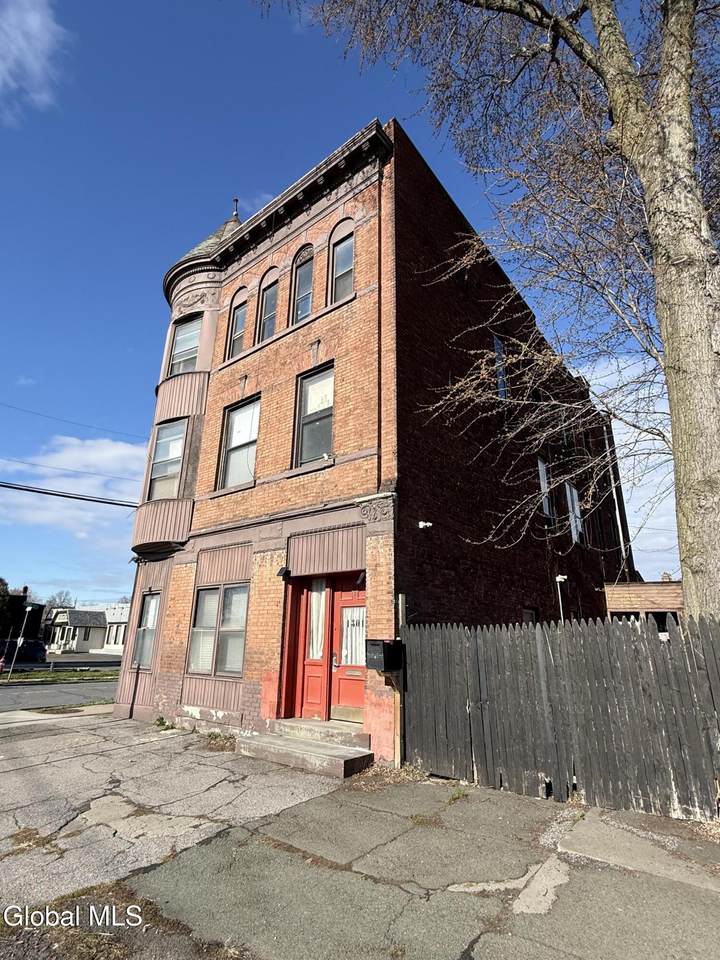 1301 Broadway - Photo 1