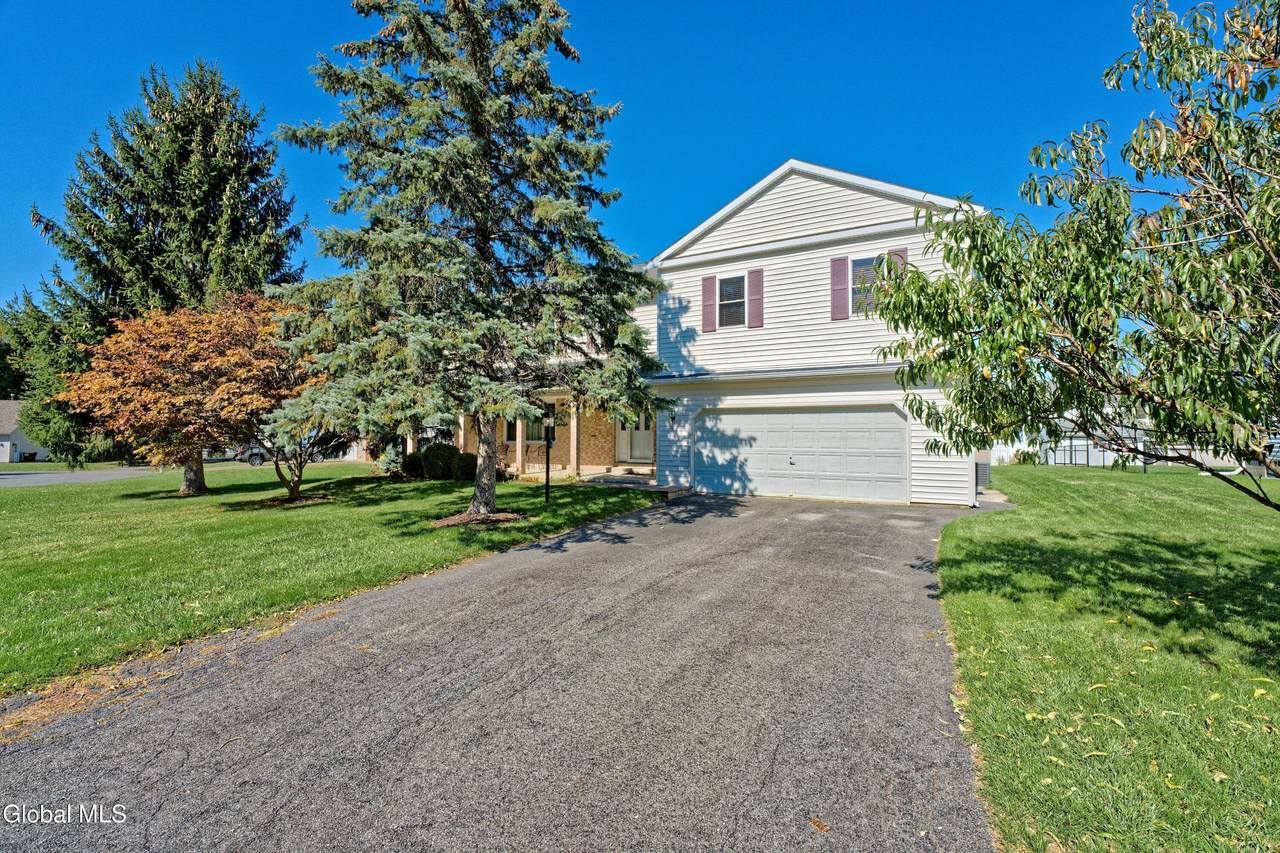 5 Shamrock Circle - Photo 1