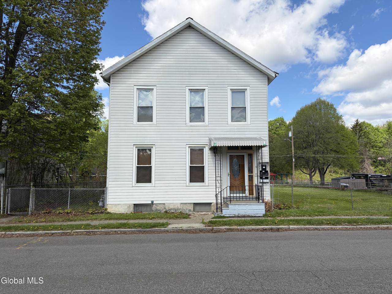82 4th Street - Photo 1