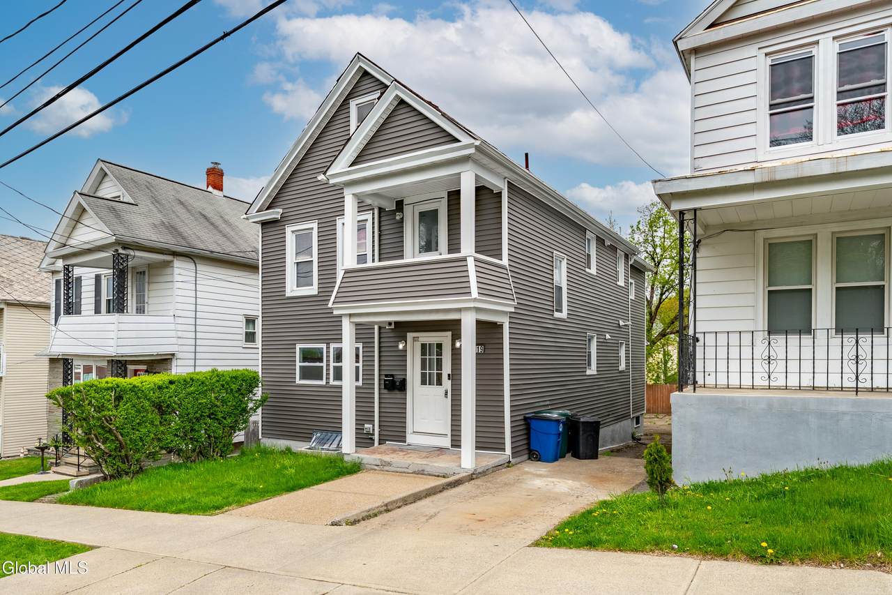 619 Seneca Street - Photo 1