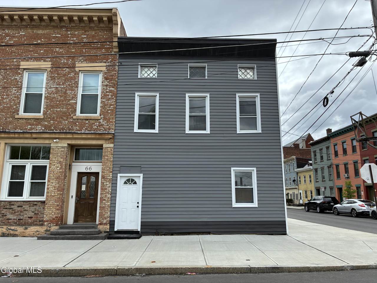 68 Bassett Street - Photo 1