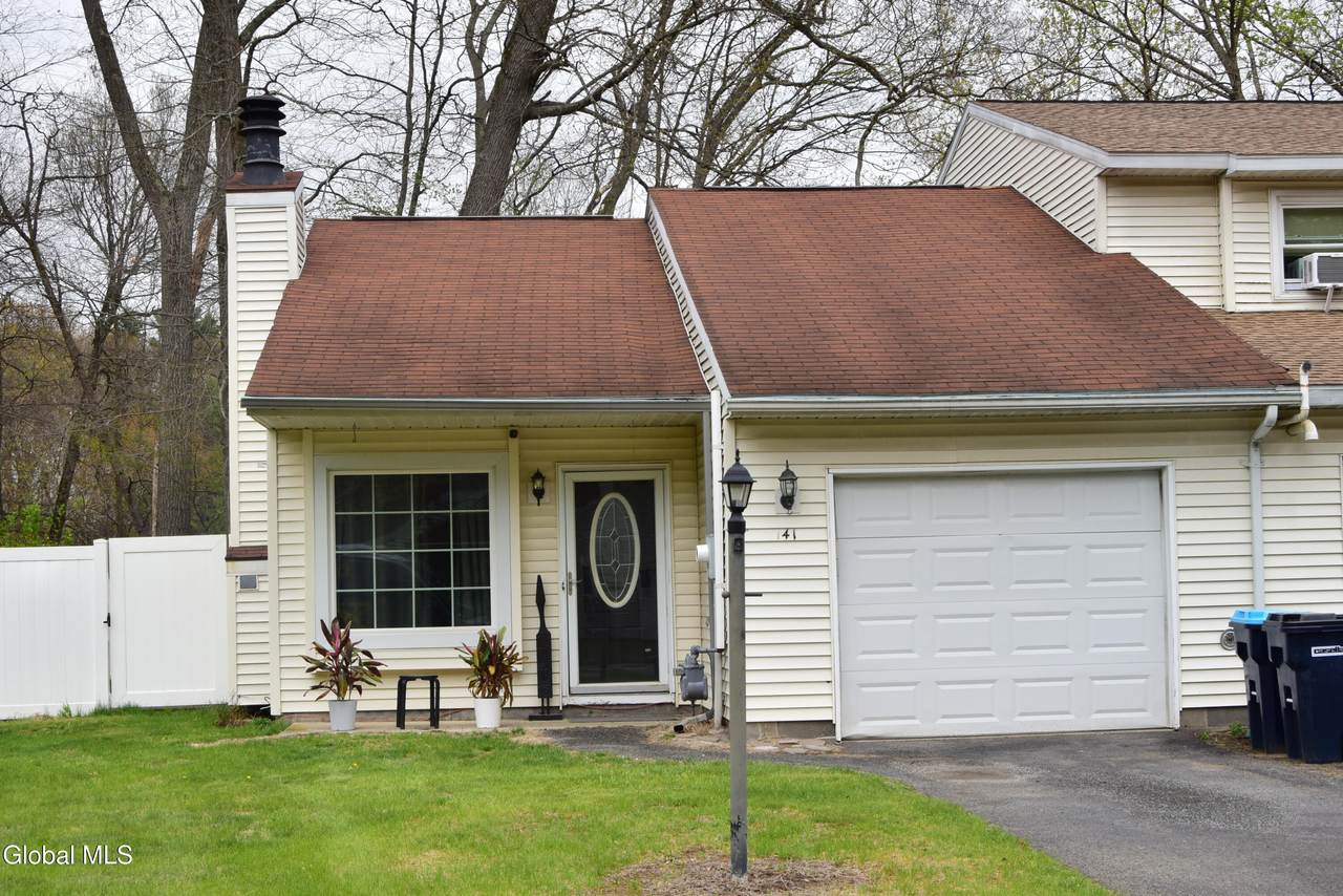 141 Tallow Wood Drive - Photo 1