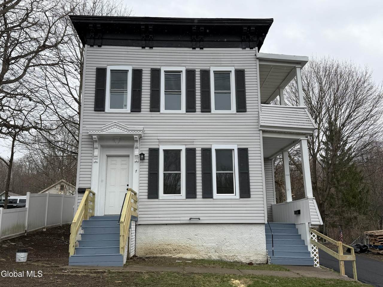 7 Hewitt Street - Photo 1