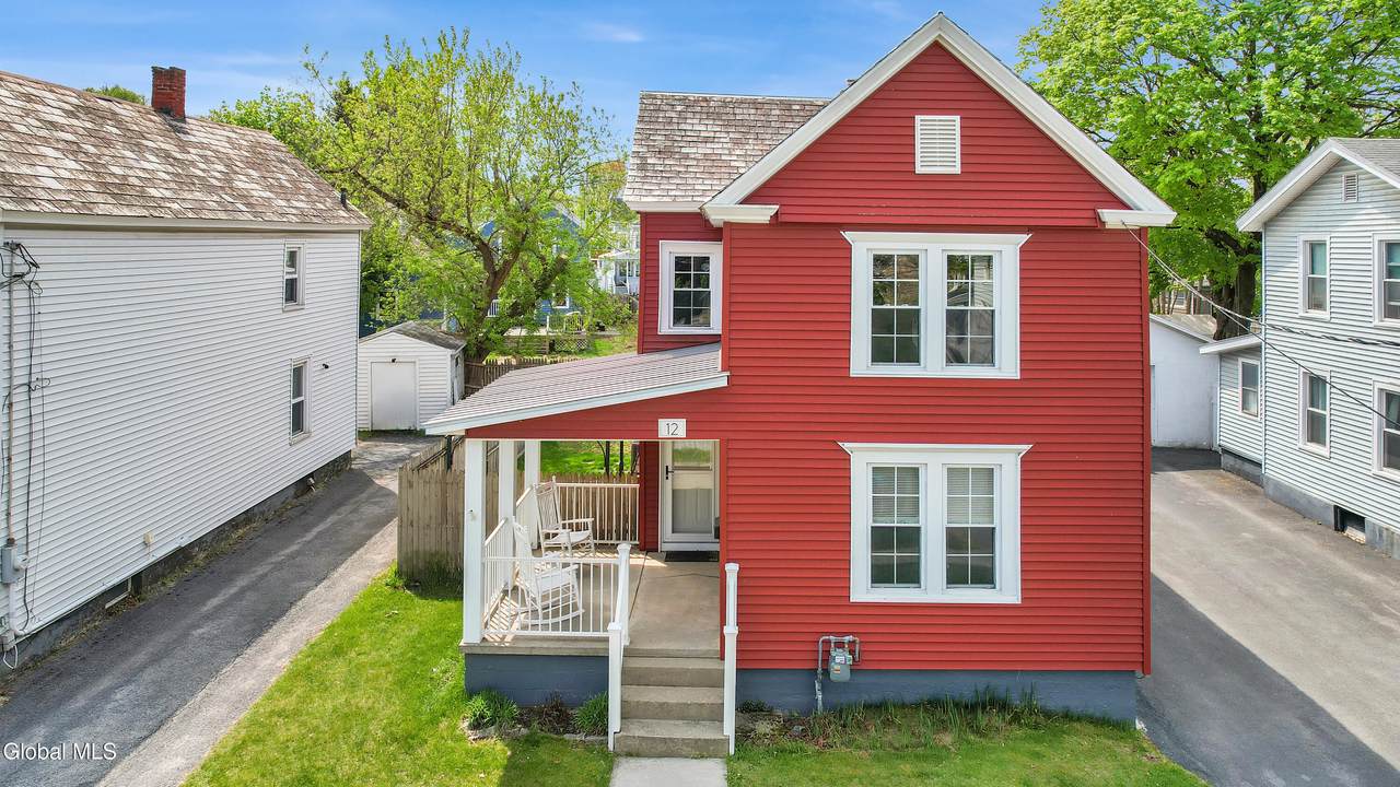 12 3rd Avenue - Photo 1
