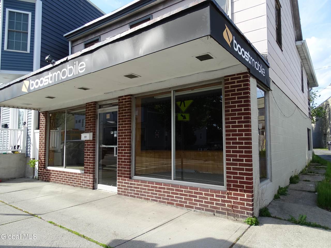 717 19th Street - Photo 1