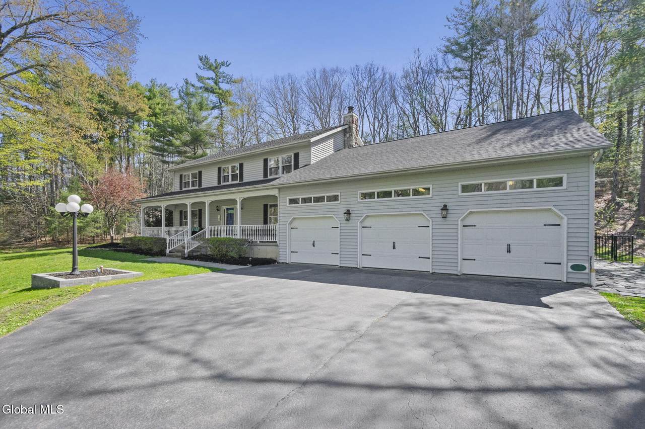 https://bt-photos.global.ssl.fastly.net/capital/1280_boomver_1_202616543-2.jpg