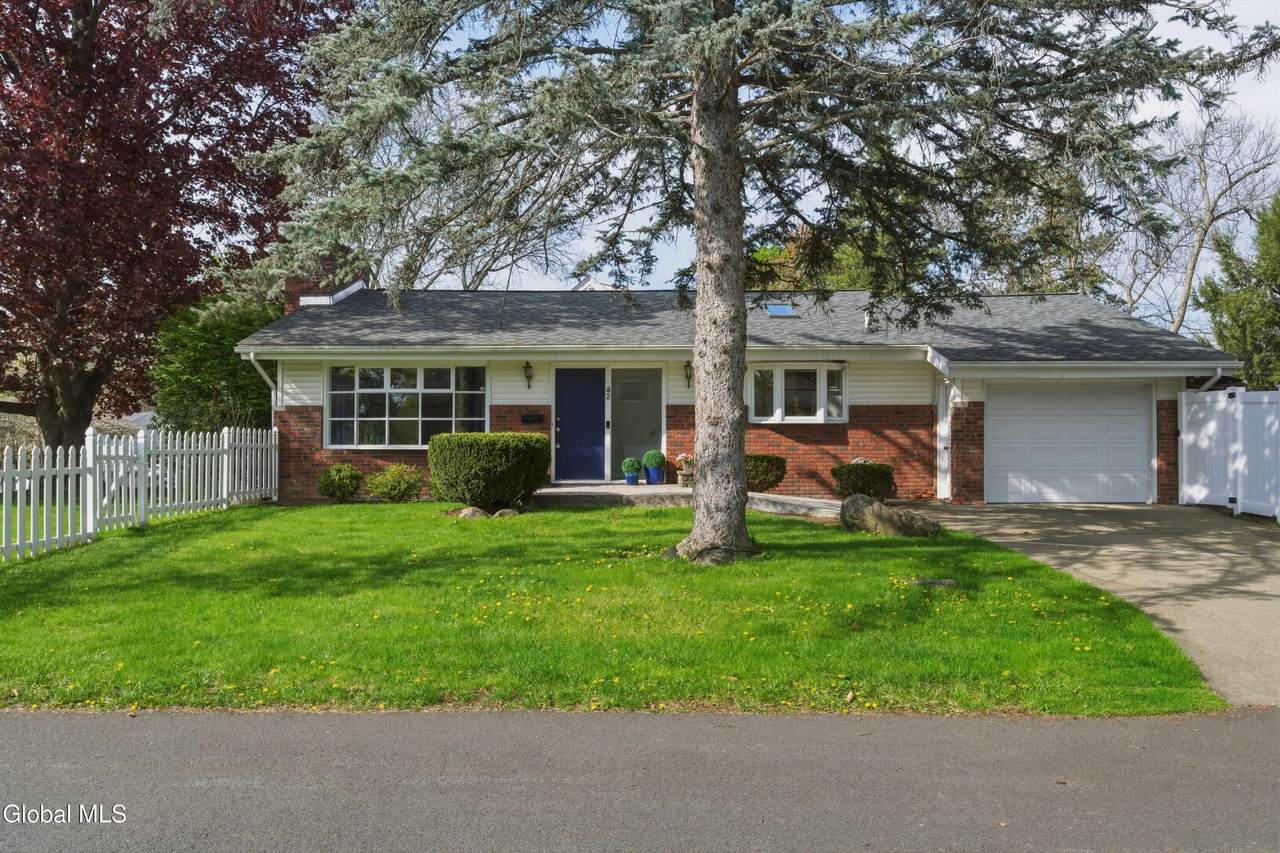 42 Kakely Street - Photo 1