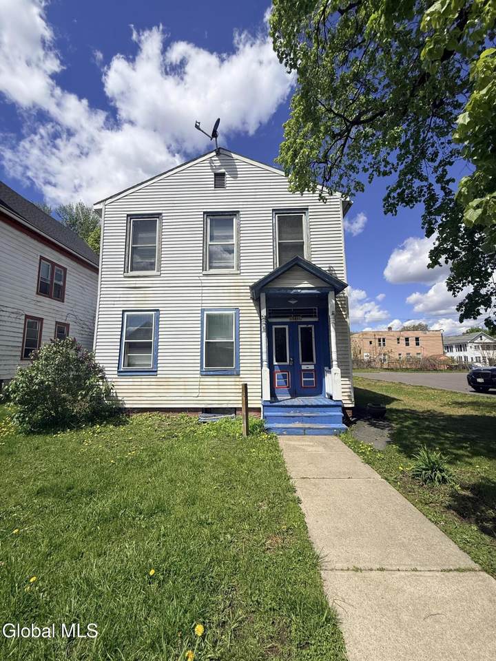 781 2nd Avenue - Photo 1