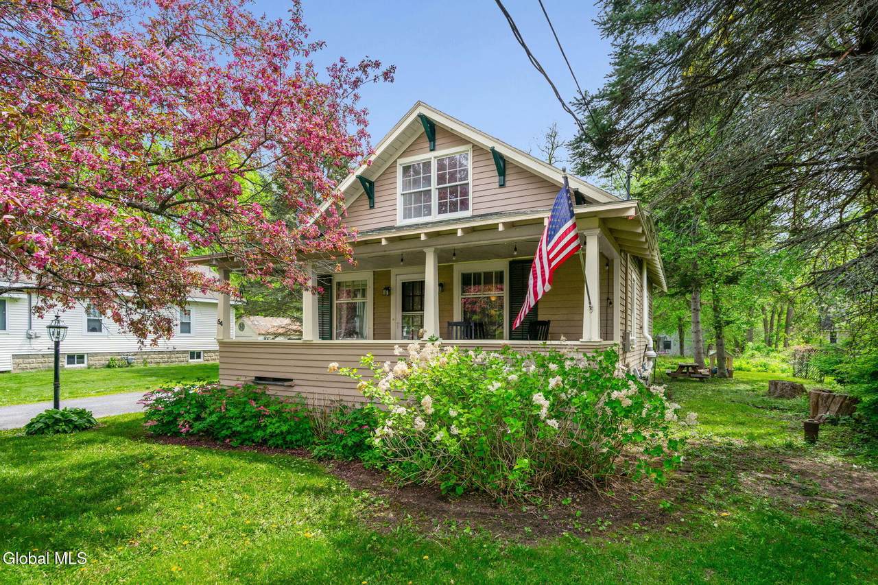 54 Altamont Road - Photo 1