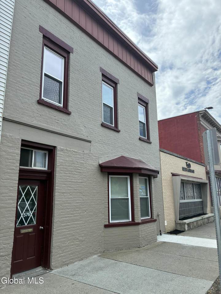576 2nd Avenue - Photo 1