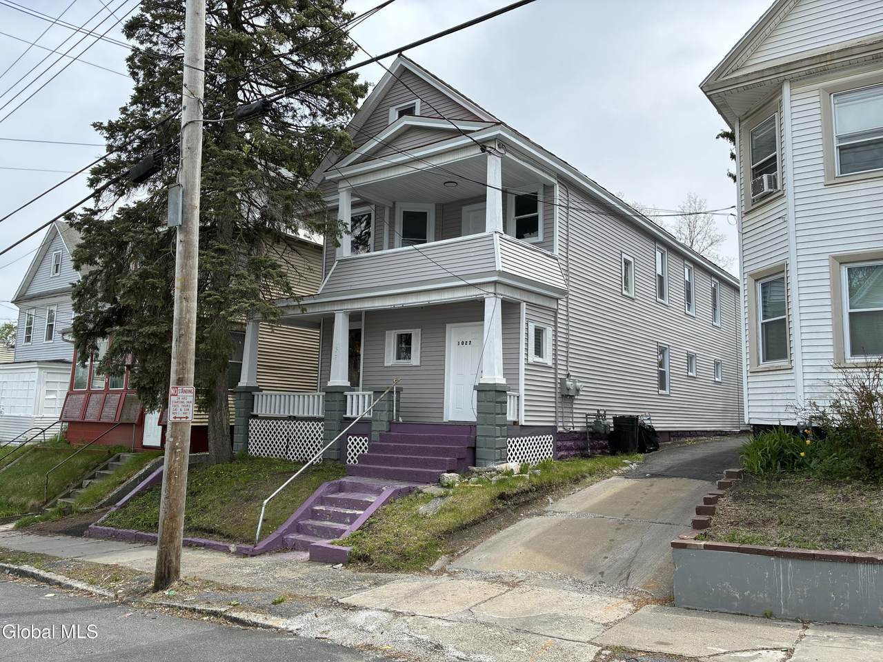 1027 2nd Avenue - Photo 1