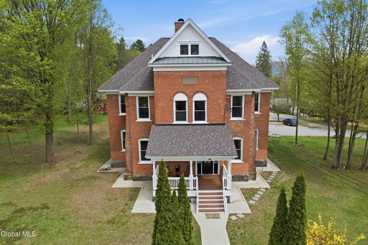 66 Horicon Avenue - Photo 1