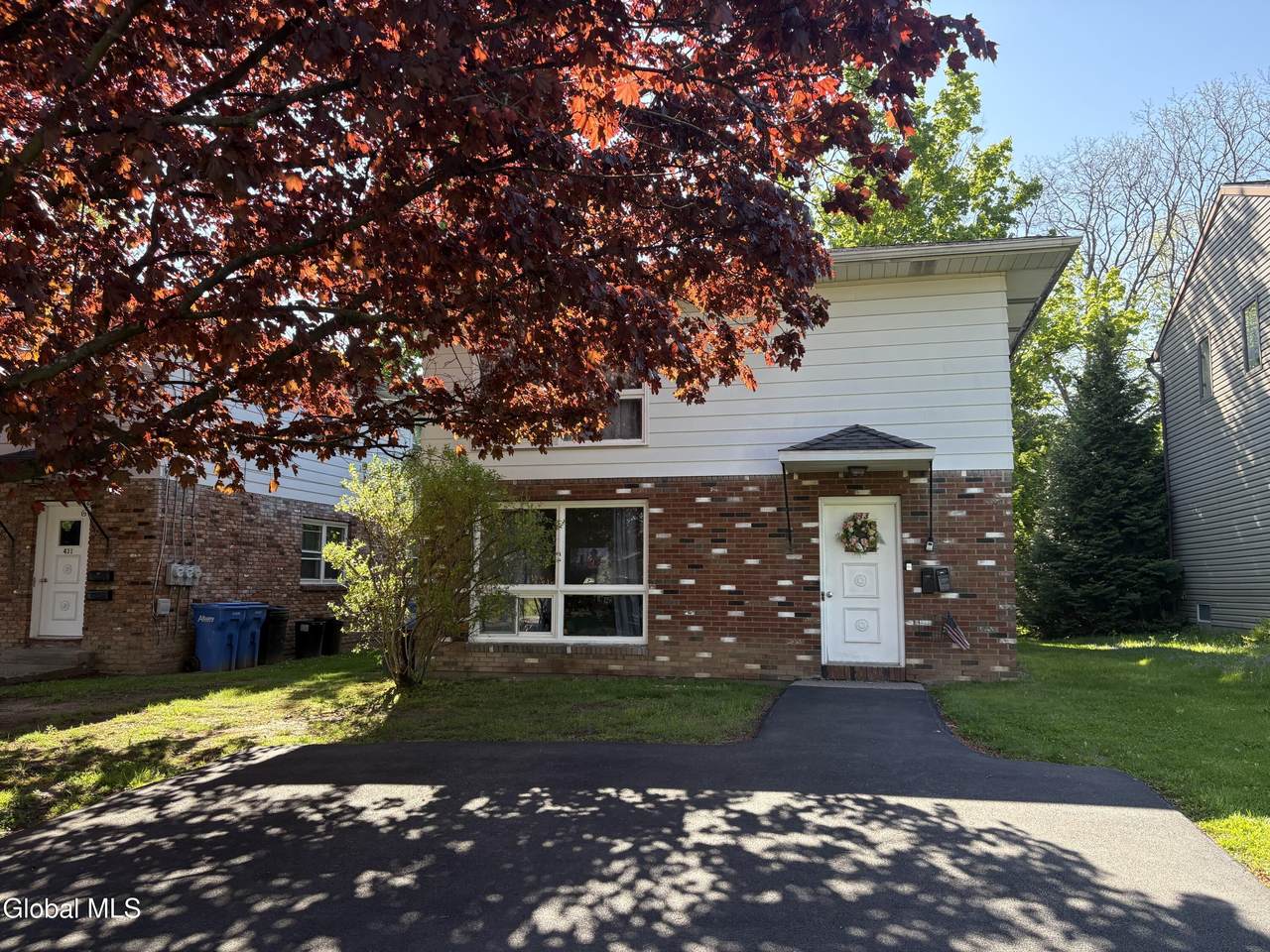 431-433 Lawrence Street - Photo 1