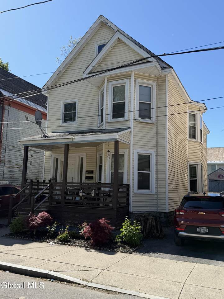27 Catherine Street - Photo 1