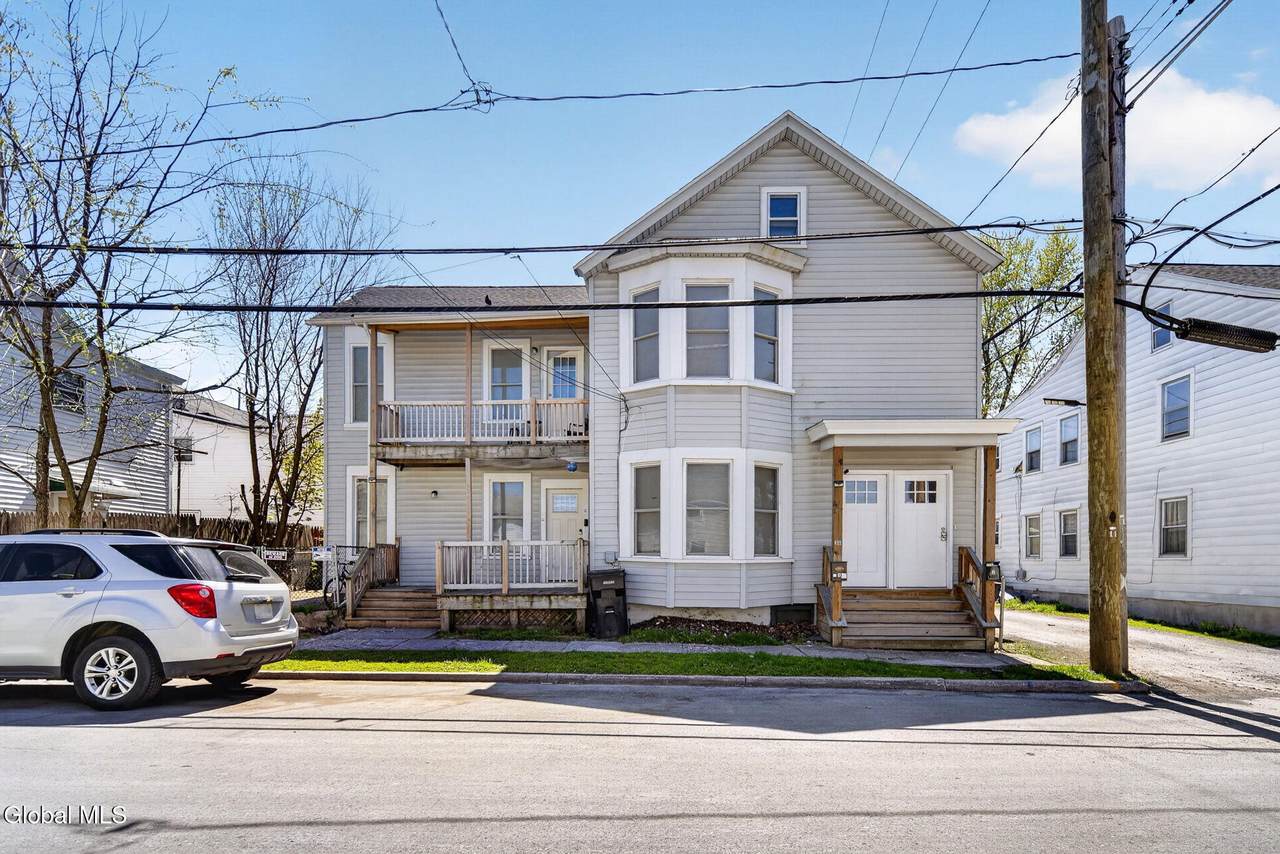 30 118th Street - Photo 1